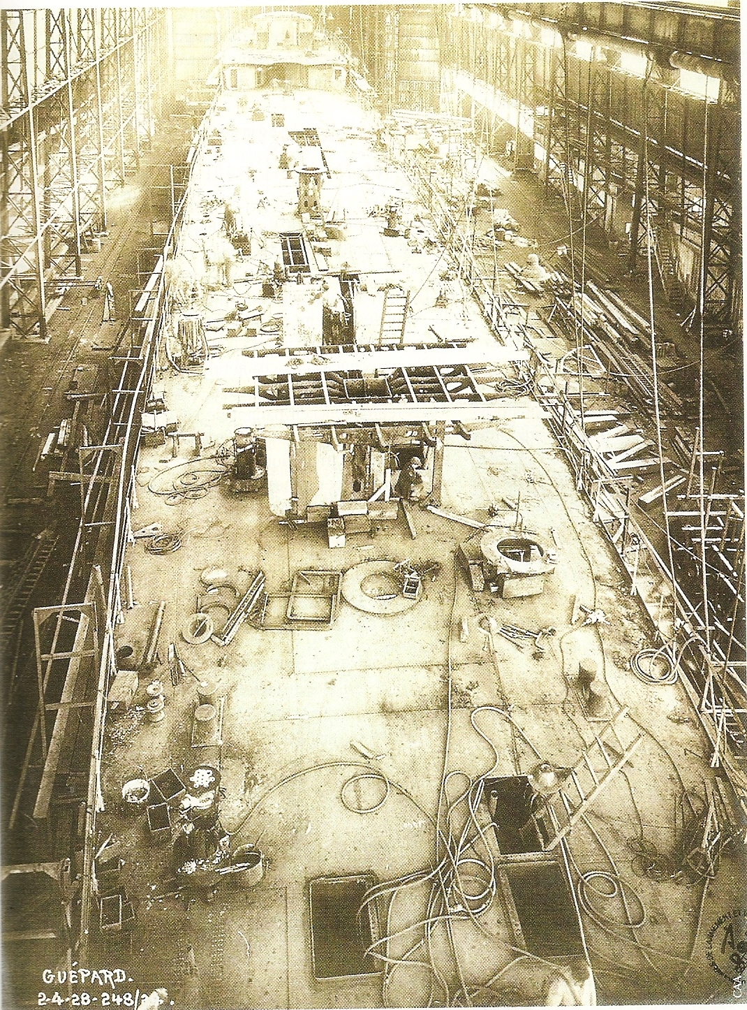 Le Guépard en construction à Lorient