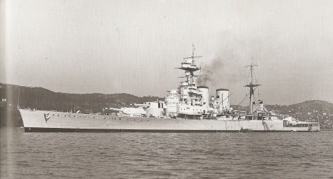 Le HMS Hood sur la côte d'Azur en avril 1938