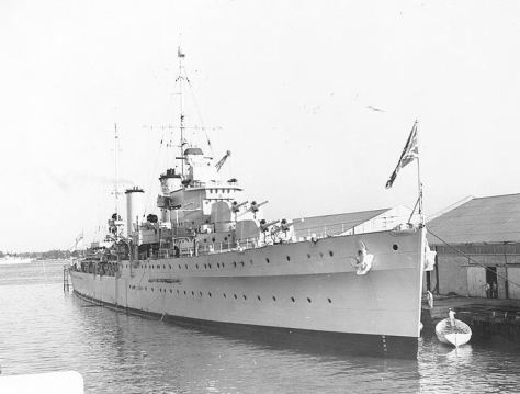 Le HMAS Hobart ex-HMS Apollo