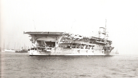Le HMS Glorious en 1938