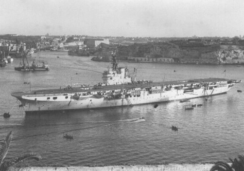 Le HMS Glory à Malte