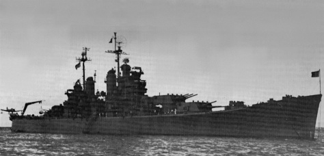 USS Fall River (CA-131) Août 1945 copie à détruire.jpg
